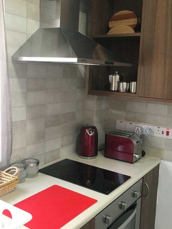 Larnaca Beach Apartment 44 Екстер'єр фото