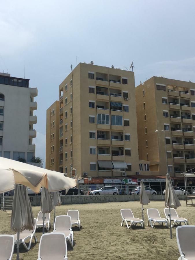 Larnaca Beach Apartment 44 Екстер'єр фото