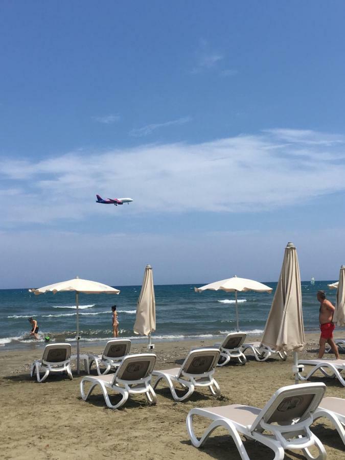 Larnaca Beach Apartment 44 Екстер'єр фото